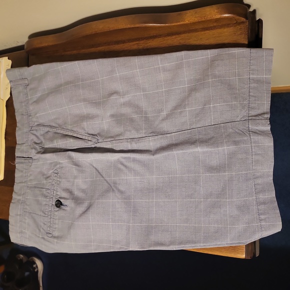 Johnston and Murphy shorts. Lightly worn. Size 34 - Picture 2 of 3